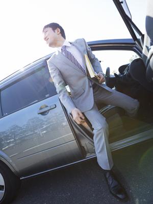 効率的な物流業務を実現！2025年最新レンタルフォークリフトの選び方と活用ポイント